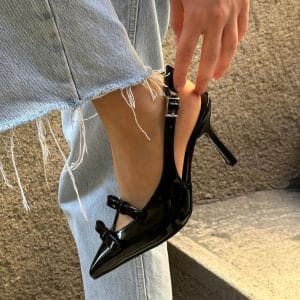 Лора чевли со две машни