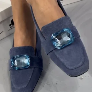 Балетанки со камен