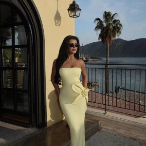 Жолт фустан со голем цвет