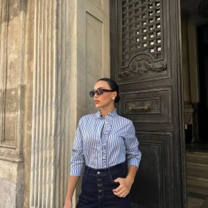 Кошула со руска јака на риги